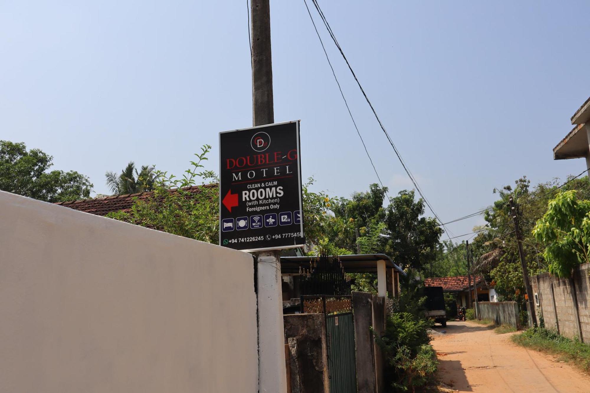 Double G Motel Weligama Exterior foto